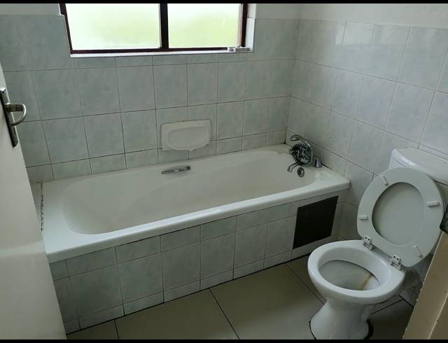 1 bed property to rent in WINCHESTER HILLS